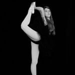 開脚が流行ってるらしいけど、無理なストレッチは身体の負担増