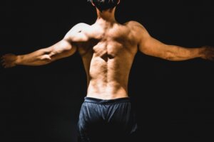 背中や腰の痛み