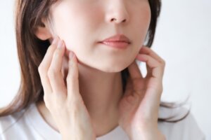 顎の痛み顎関節症